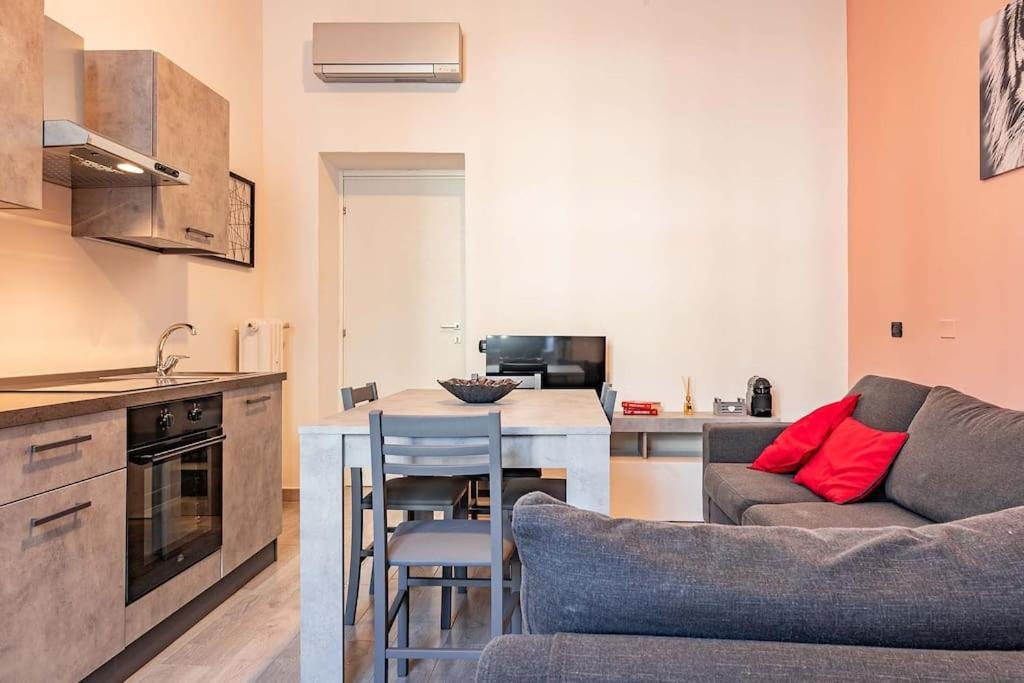 Guest Planet - Modern Flat Centrale M2 Milán Exterior foto